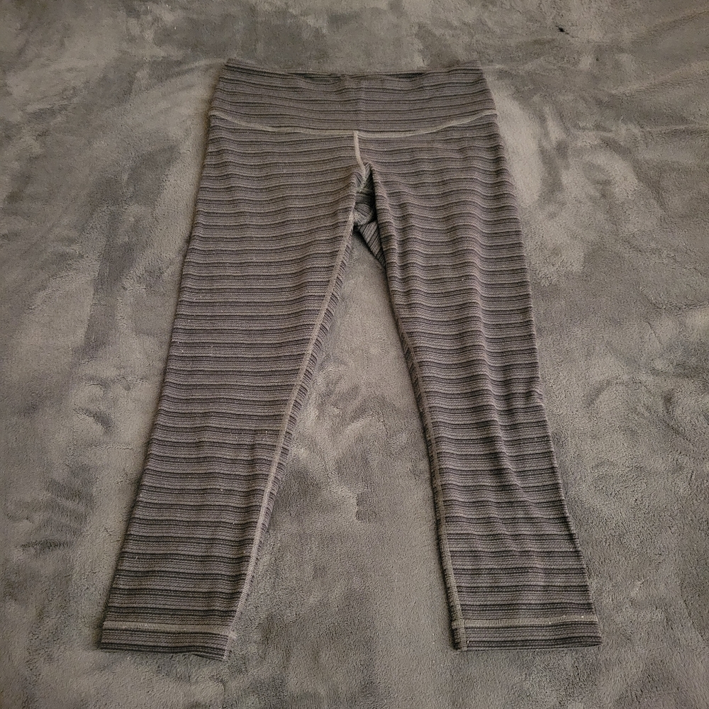 lululemon cropped leggings
